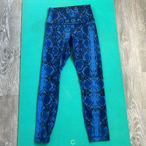 Authentic Lululemon leggings (not full length)
